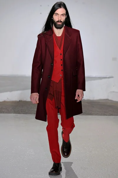 Look 11